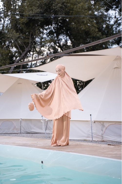 Telekng Elvina Golden Nude 