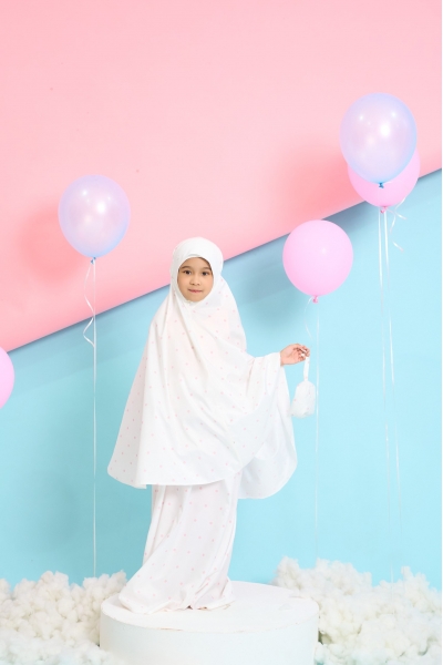 Telekung Travel Polkadot Dotter Bubly White 